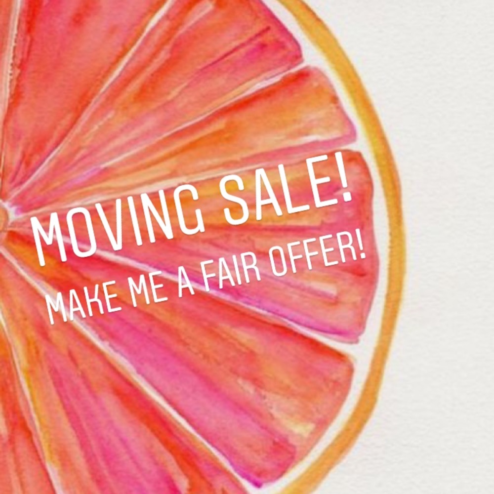📦  Moving Sale  🛍